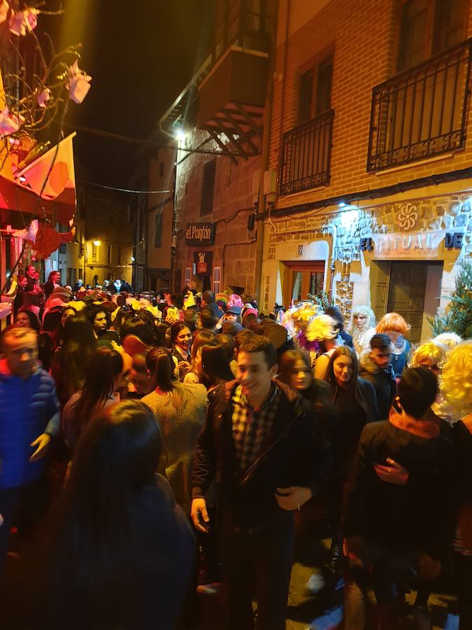 Fotos: Aguilar luce sus primeros y originales disfraces en el Carnaval de la Galleta
