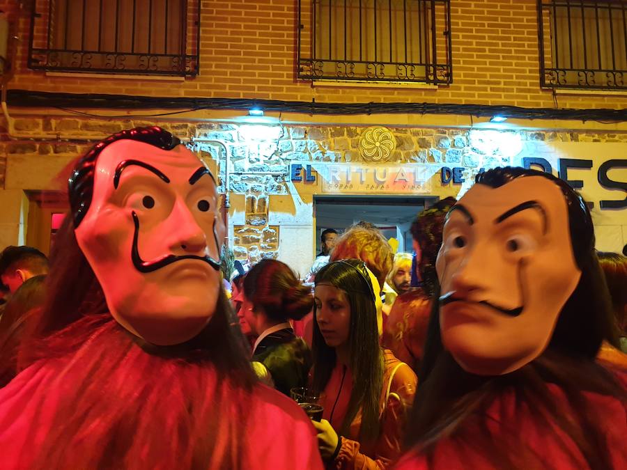 Fotos: Aguilar luce sus primeros y originales disfraces en el Carnaval de la Galleta