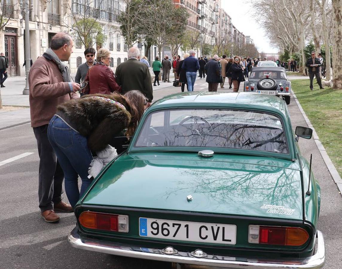 Fotos: Carnaval motero y exhibición de coches clásicos en Valladolid