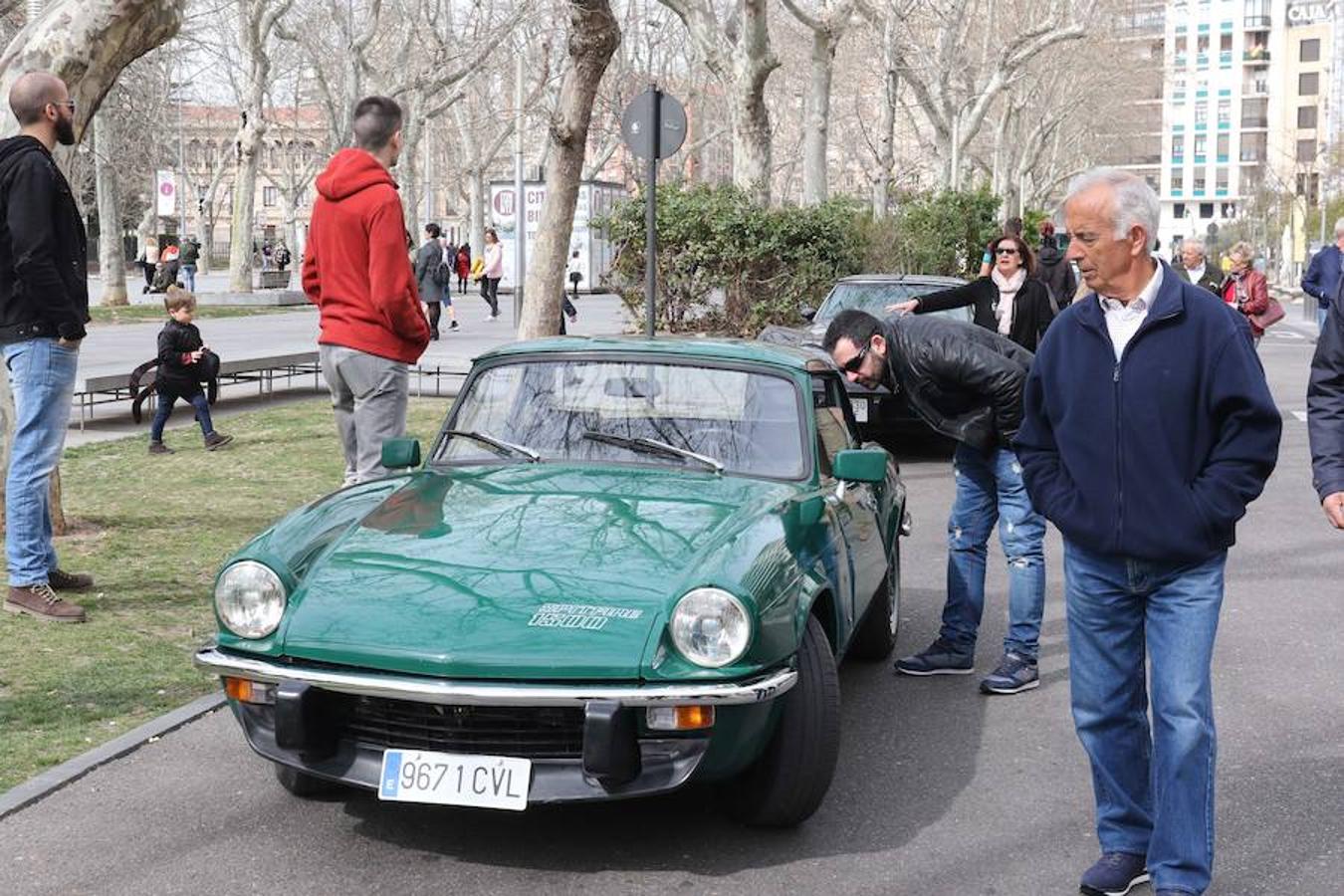 Fotos: Carnaval motero y exhibición de coches clásicos en Valladolid