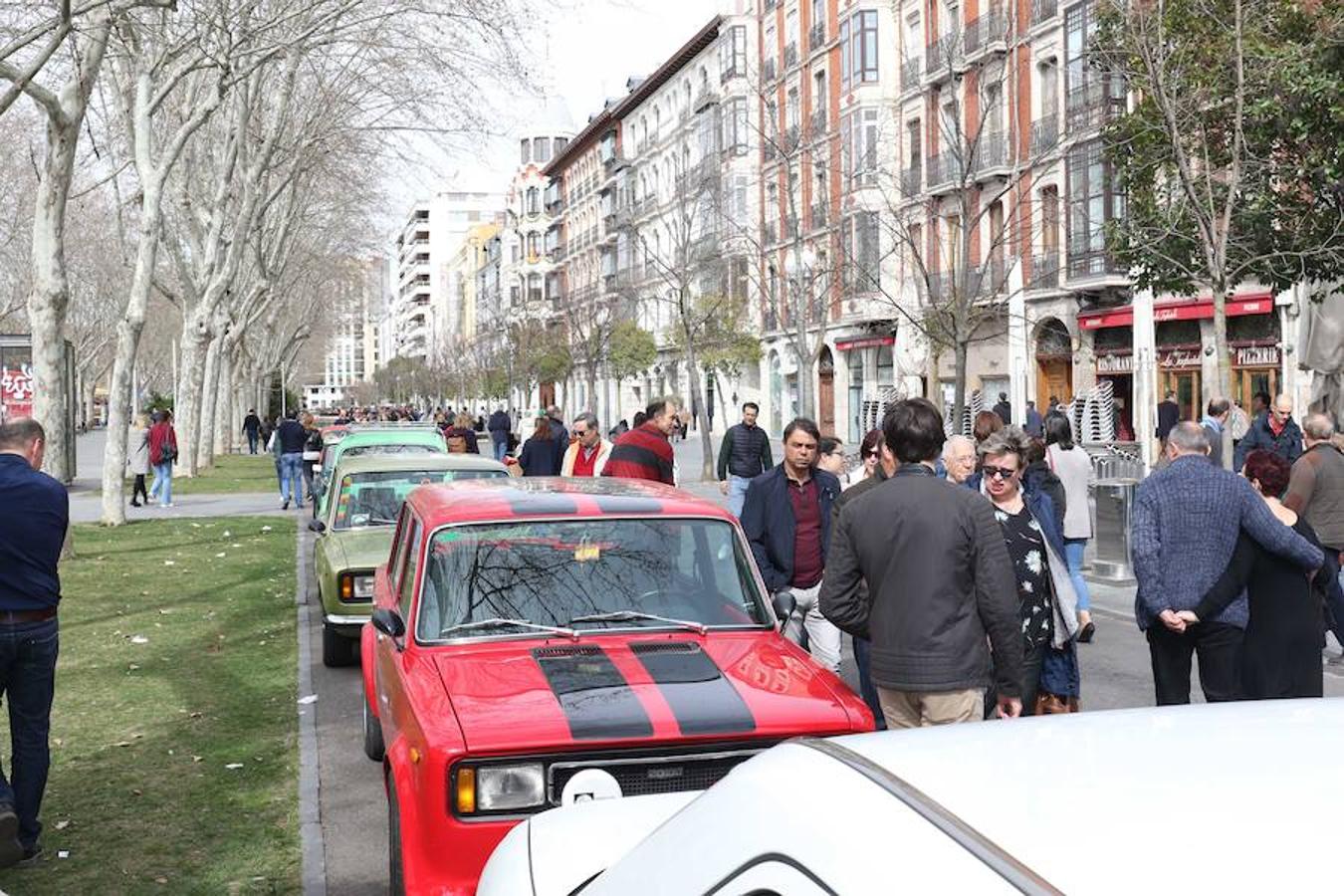 Fotos: Carnaval motero y exhibición de coches clásicos en Valladolid