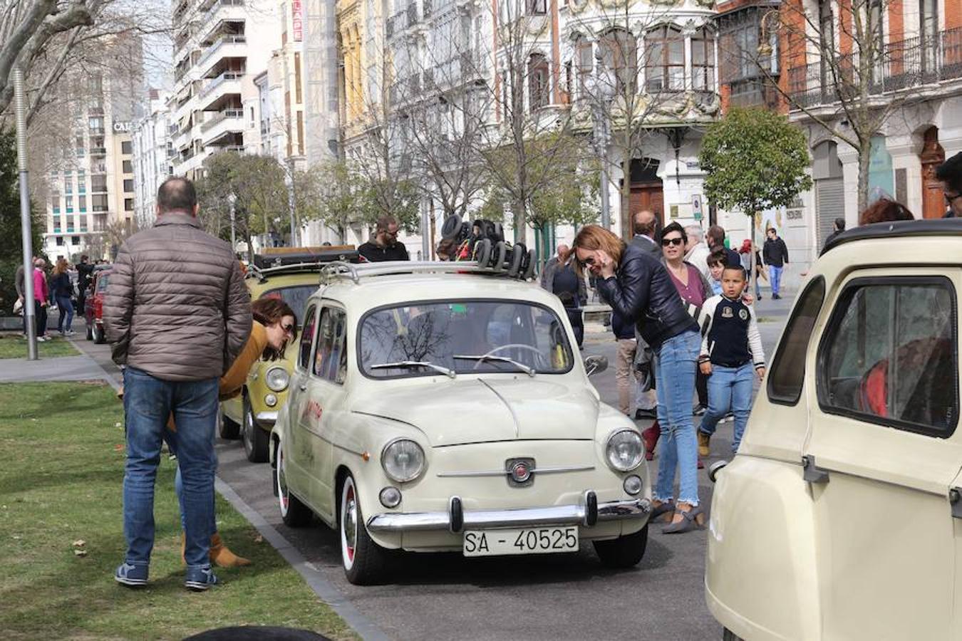 Fotos: Carnaval motero y exhibición de coches clásicos en Valladolid