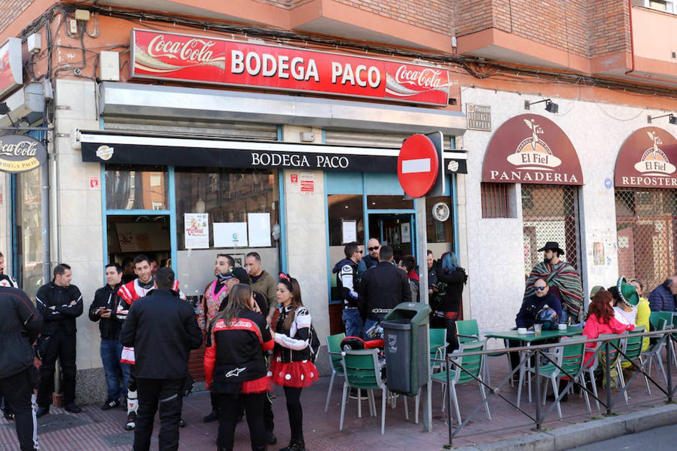 Fotos: Carnaval motero y exhibición de coches clásicos en Valladolid