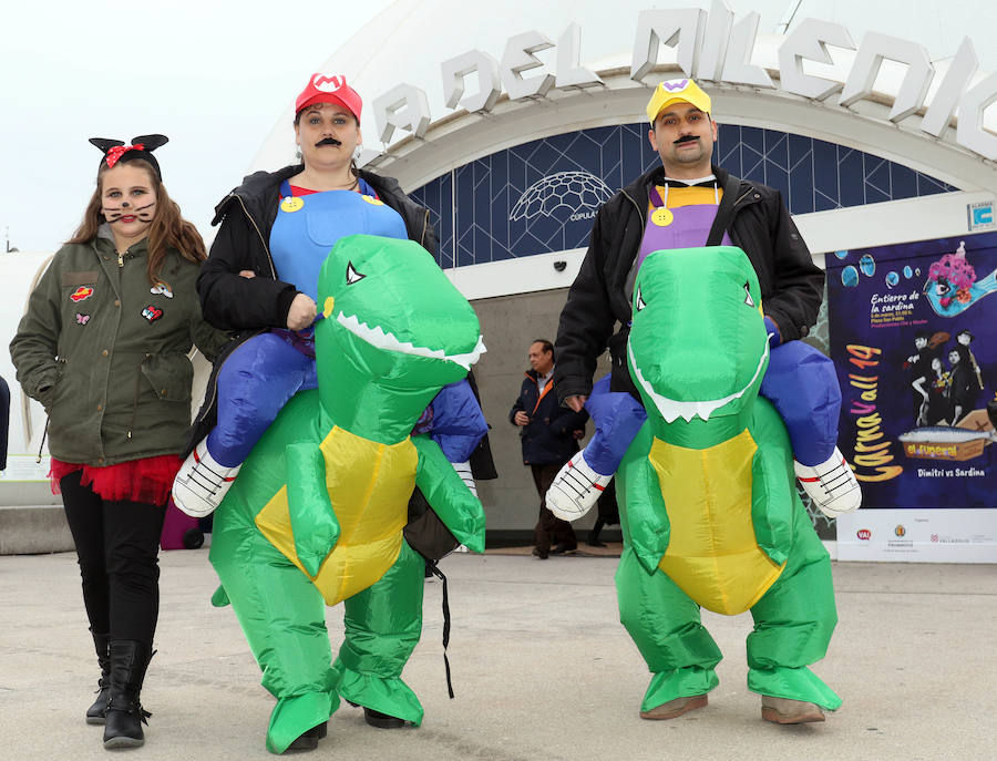 Fotos: Talleres infantiles en la Cúpula del Milenio de Valladolid por carnaval