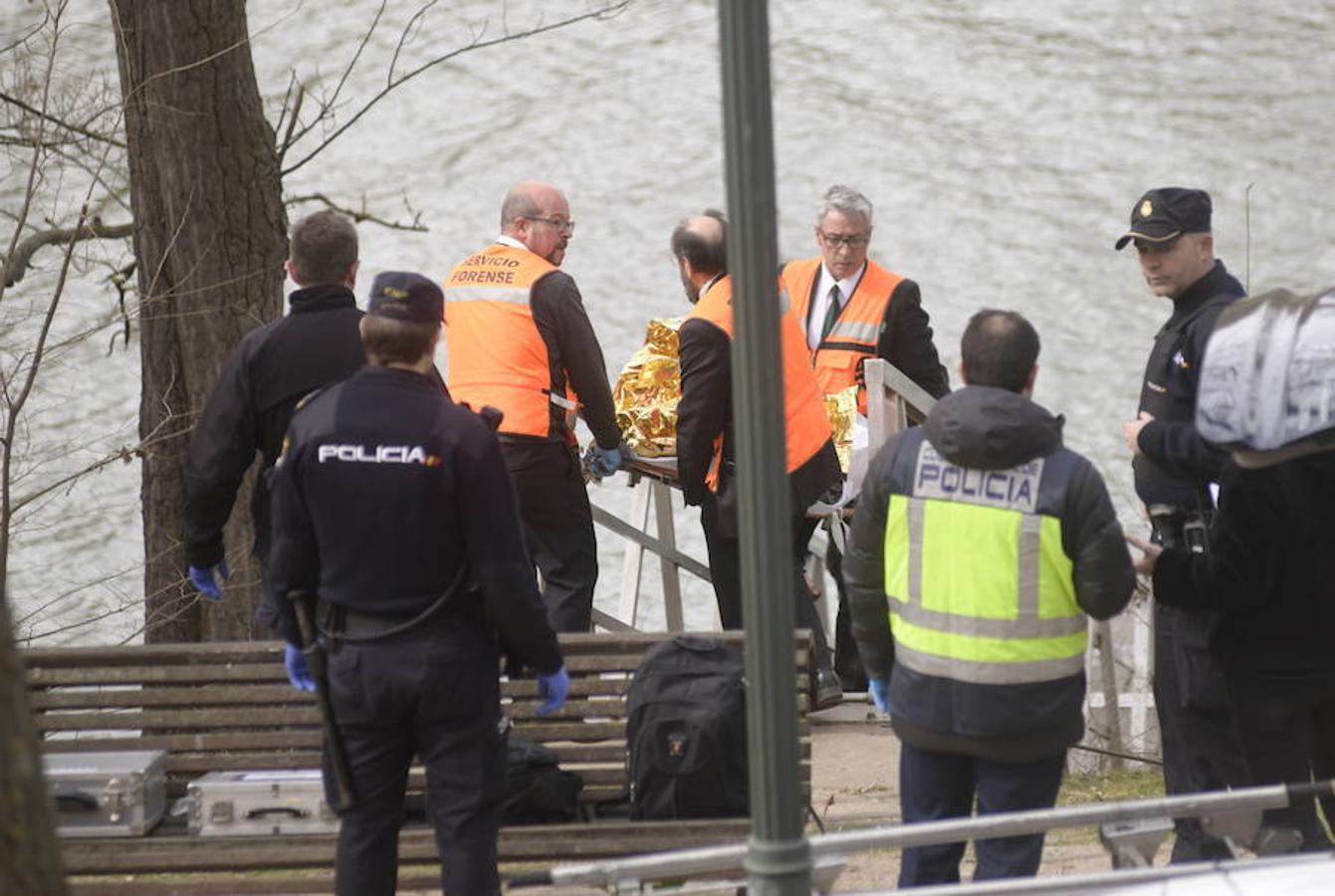 Fotos: Rescatan el cadáver de un hombre del Pisuerga en Valladolid