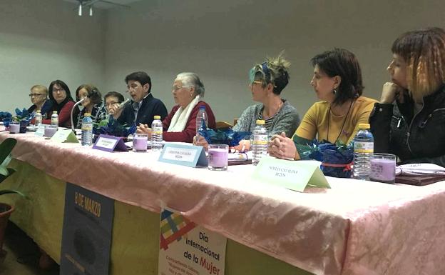 Mesa redonda celebrada el año pasado.