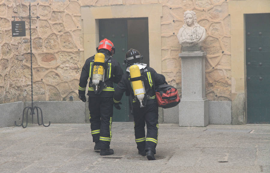 Fotos: Simulacro de incendio en el Alcázar de Segovia