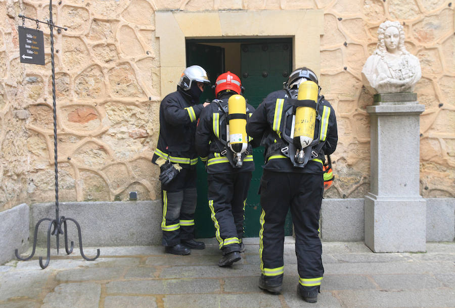 Fotos: Simulacro de incendio en el Alcázar de Segovia