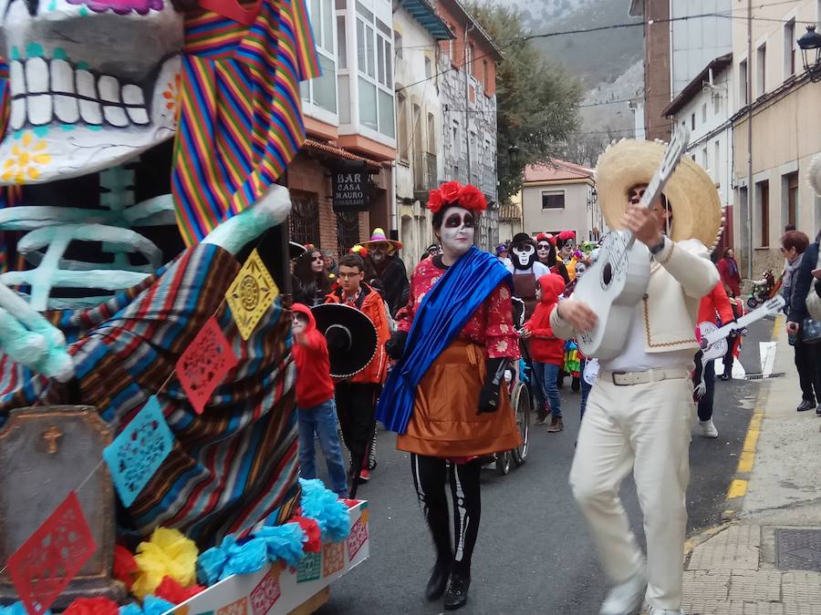 Fotos: Defile de Carnaval en Velilla