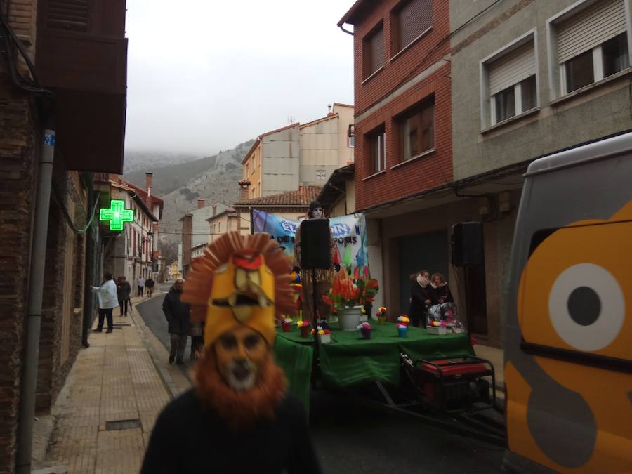 Fotos: Defile de Carnaval en Velilla