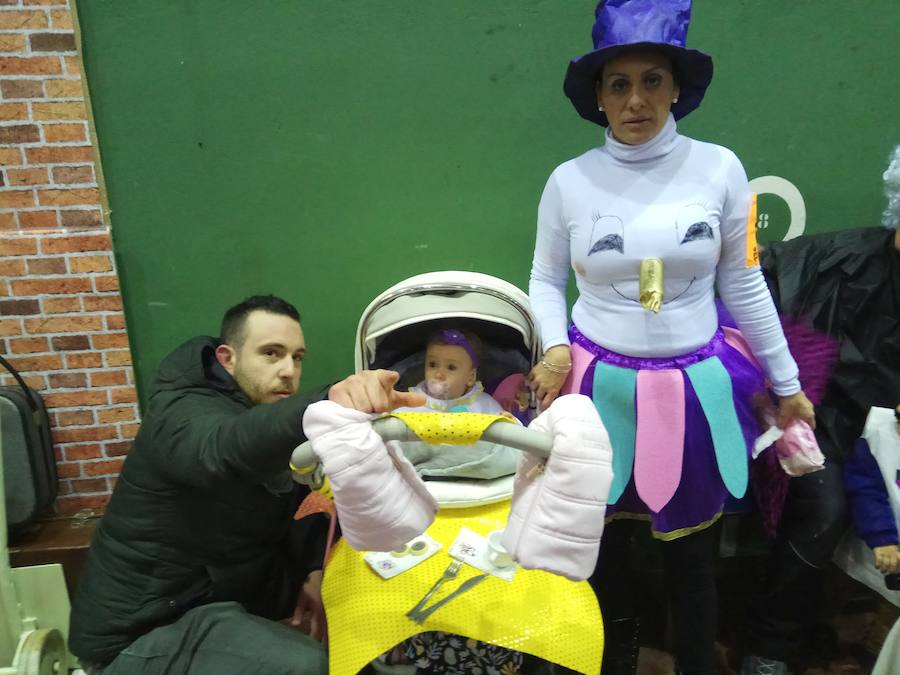 Fotos: Defile de Carnaval en Velilla