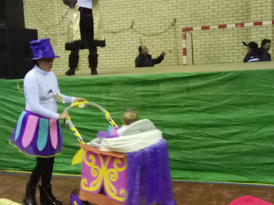 Fotos: Defile de Carnaval en Velilla
