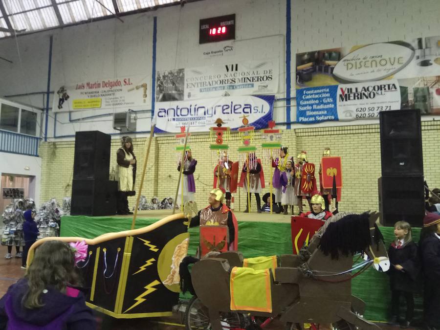 Fotos: Defile de Carnaval en Velilla