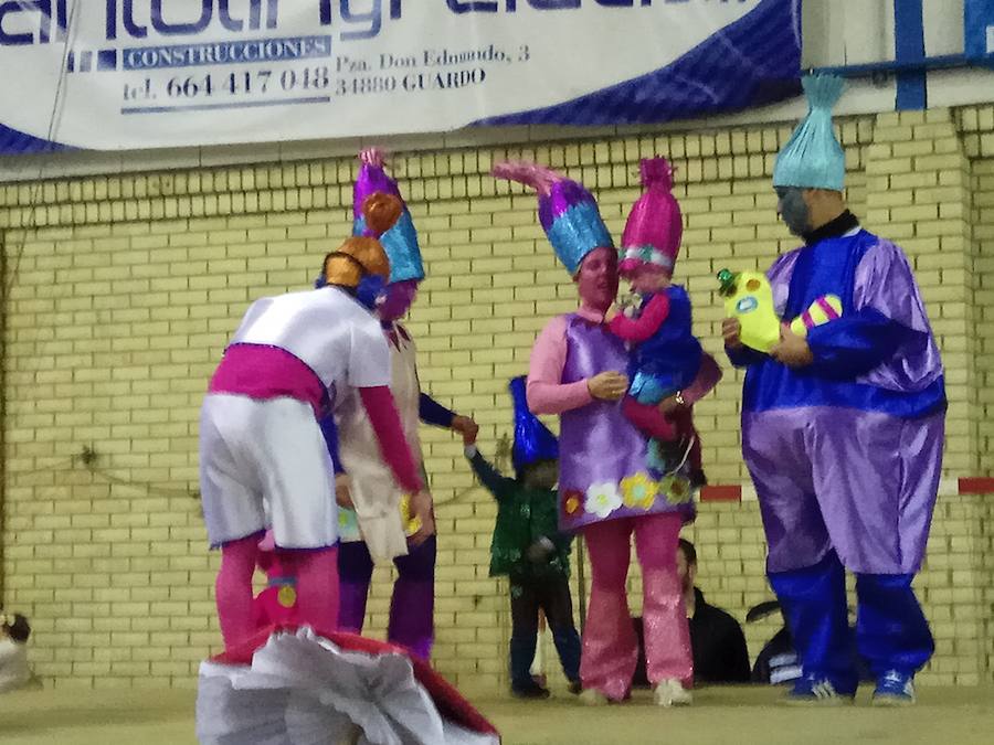 Fotos: Defile de Carnaval en Velilla