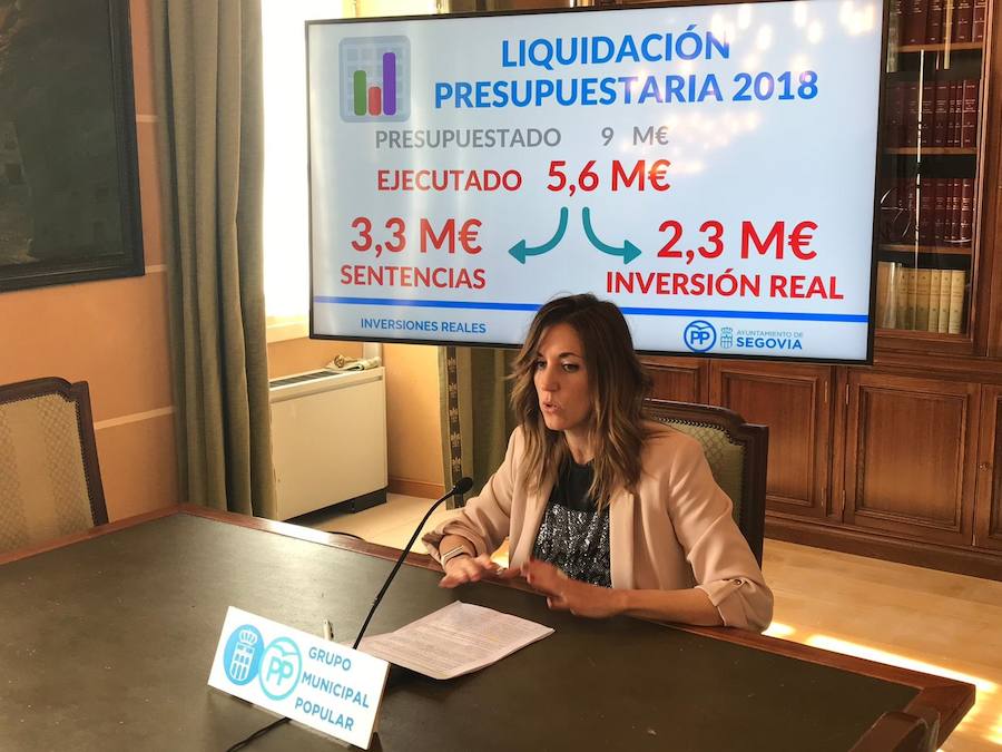Raquel Fernández, durante su análisis de los presupuestos.