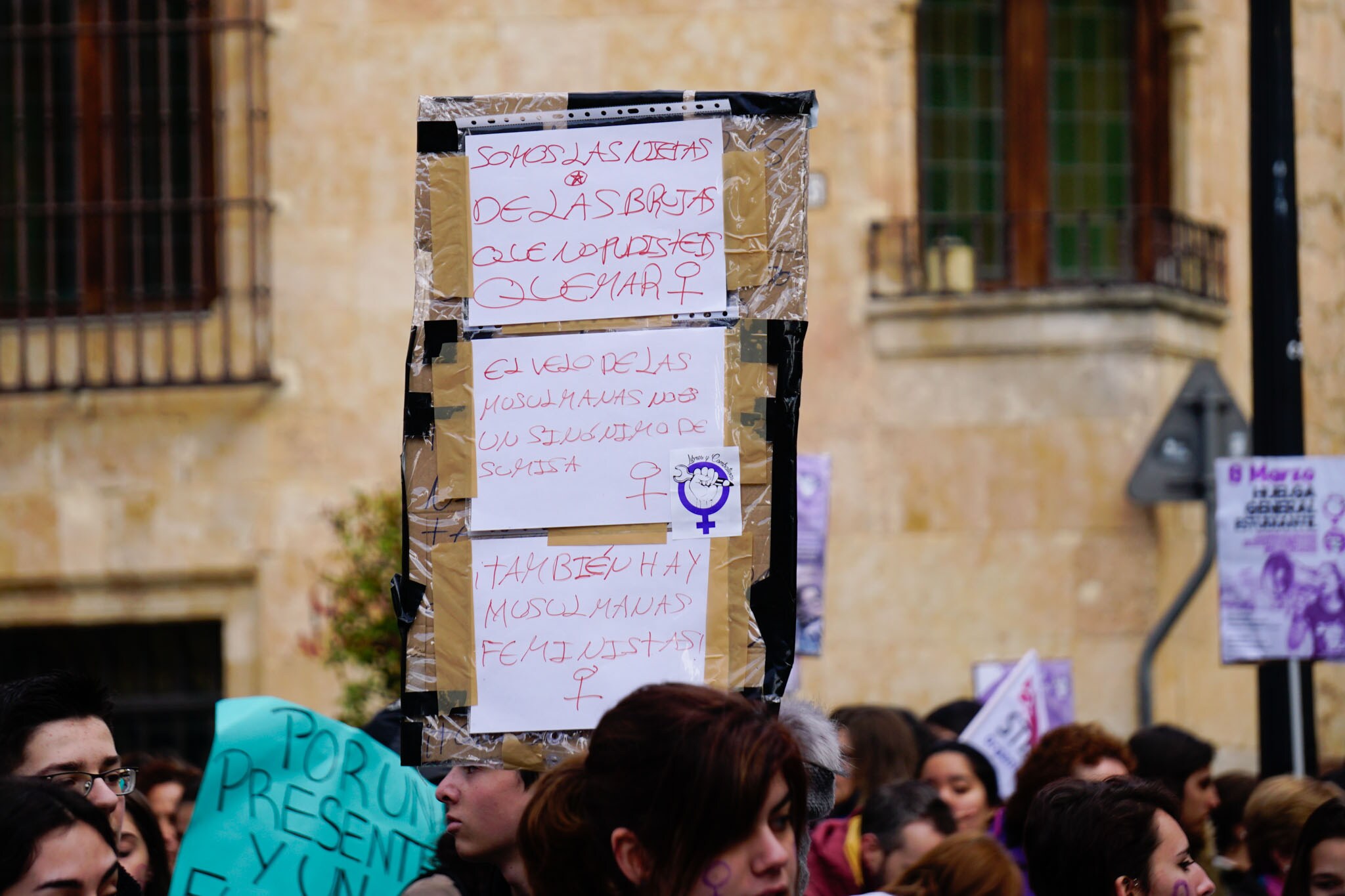 Fotos: Concentración estudiantil del 8-M en la plaza de los Bandos de Salamanca