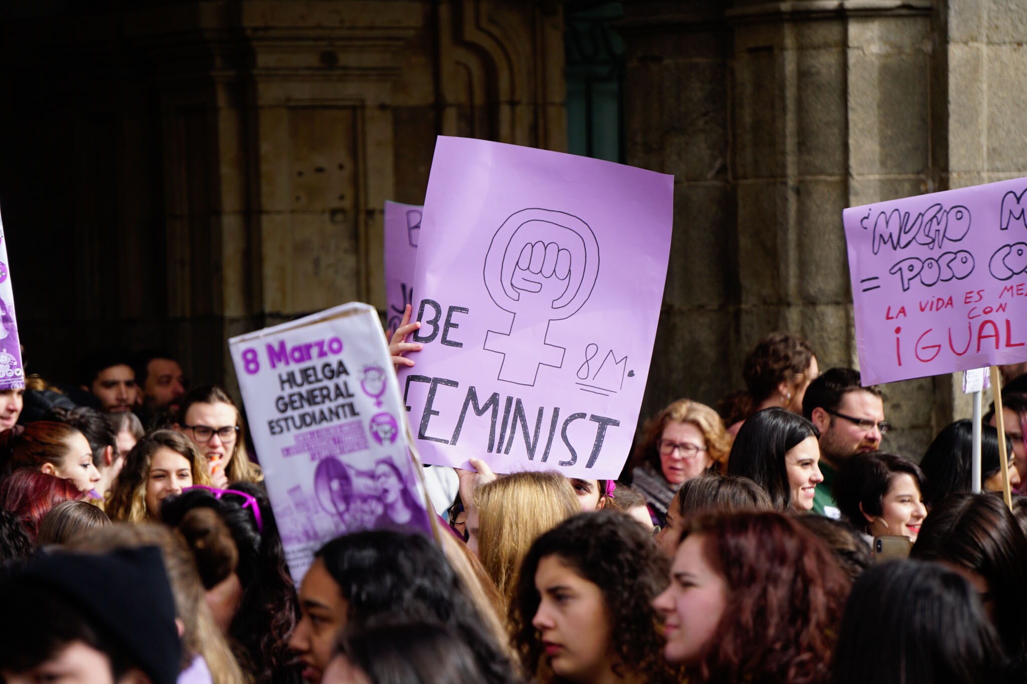 Fotos: Concentración estudiantil del 8-M en la plaza de los Bandos de Salamanca