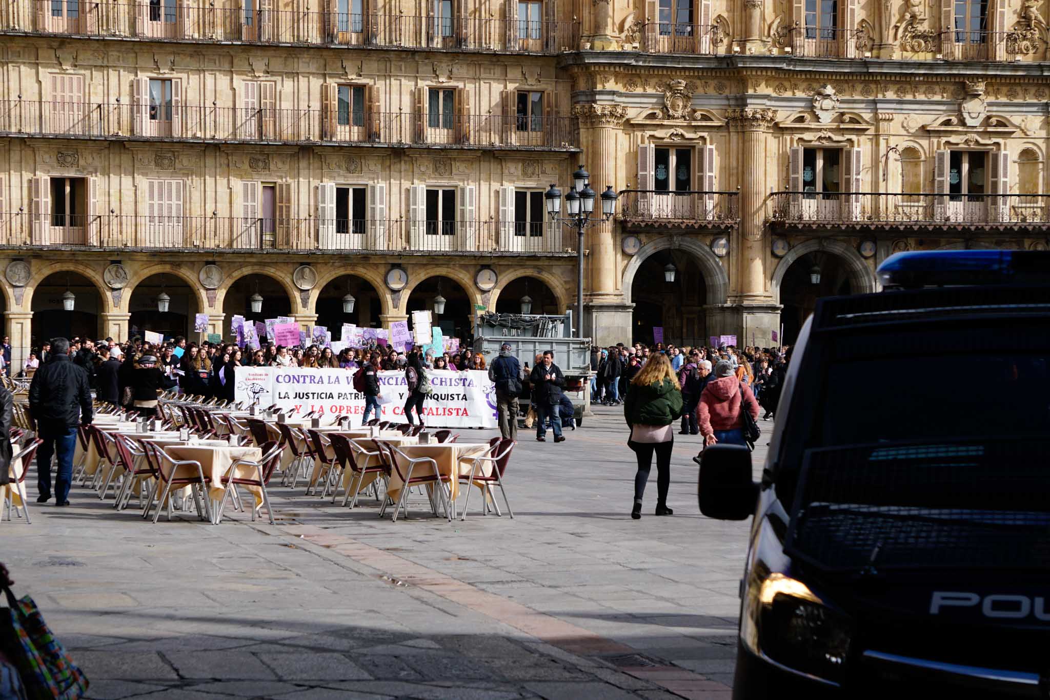 Fotos: Concentración estudiantil del 8-M en la plaza de los Bandos de Salamanca