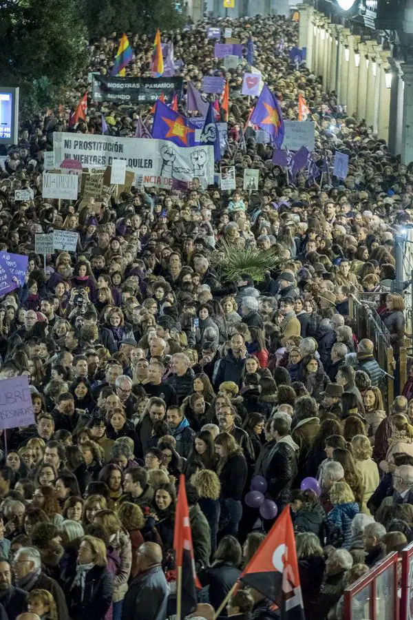 Fotos: Manifestación general del 8-M en Valladolid