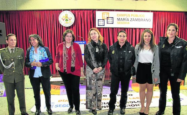 Aida Pombo (izq.), Ana Belén Arcones, Marta Laguna, María José Campano, María Agustina de las Heras, Marina Torquemada y Beatriz Merlo. 