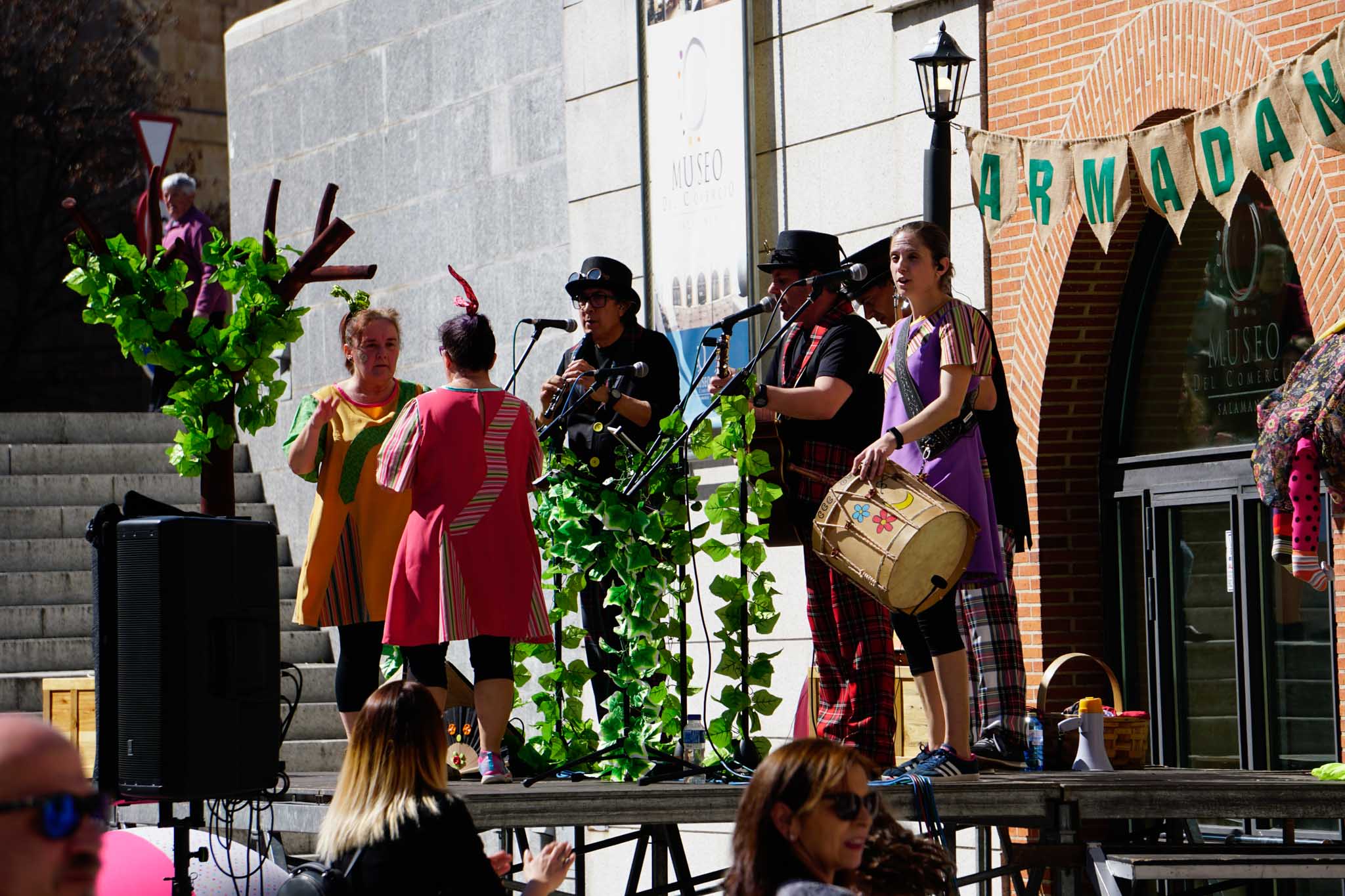 Fotos: El Museo del Comercio celebra la fiesta popular de la llegada de la Cuaresma (II)