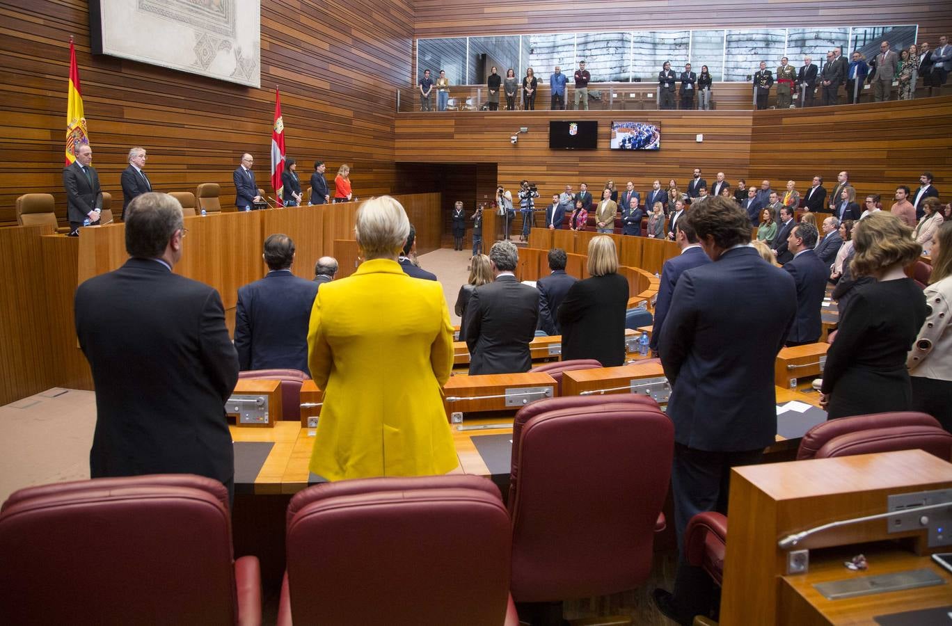 Reclama que «responsabilidad, estabilidad y normalidad» guíen la actividad en las Cortes hasta el final de la legislatura