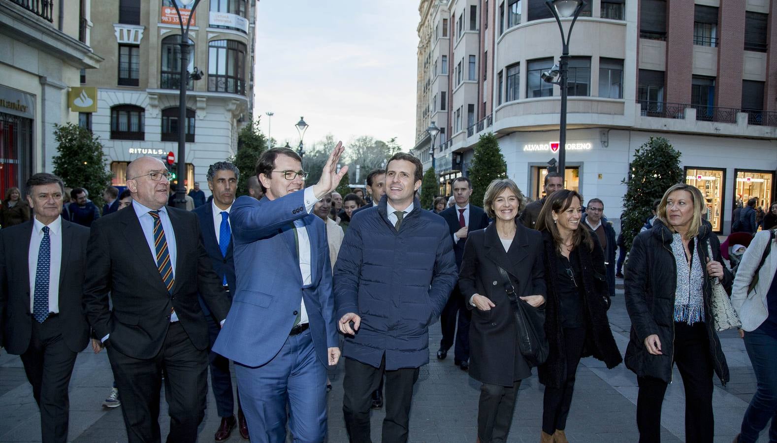 Fotos: Pablo Casado participa en un acto con militantes del Partido Popular en Valladolid
