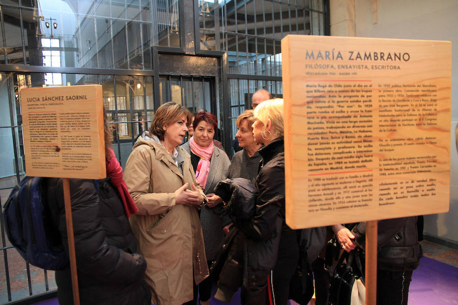 Fotos: La ministra de Justicia visita la exposición &#039;Pasos sin Tierra&#039; y el Memorial Democrático en La Cárcel Centro de Creación