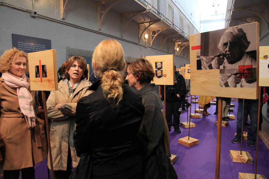 Fotos: La ministra de Justicia visita la exposición &#039;Pasos sin Tierra&#039; y el Memorial Democrático en La Cárcel Centro de Creación
