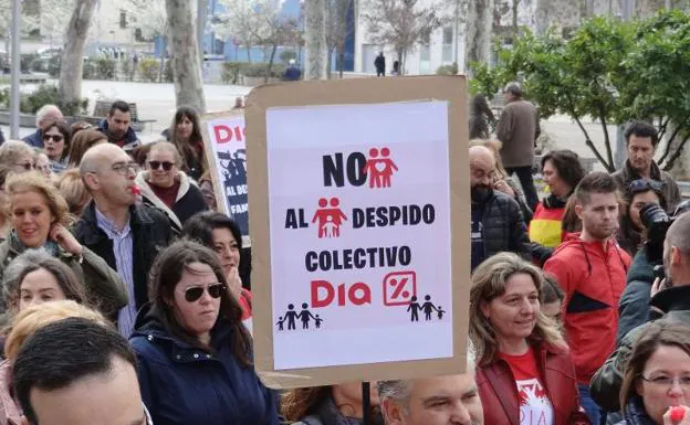 Manifestación de trabajadores de DIA en Valladolid. 