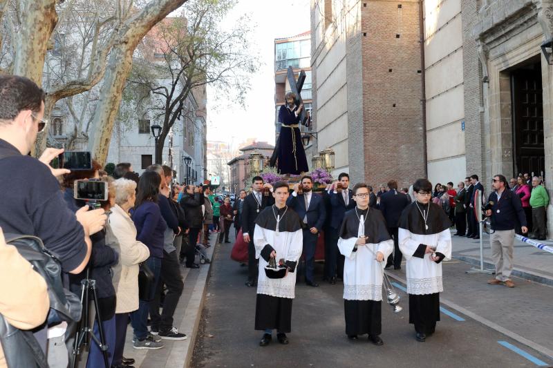 Fotos: Vía Crucis por las calles de Valladolid