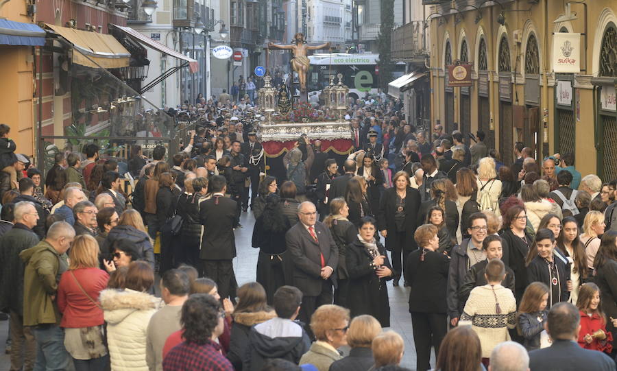 Fotos: Procesión extraordinaria por el 75 aniversario de la Exaltación de la Cruz