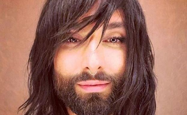 Conchita Wurst, irreconocible tras un radical cambio de 'look'