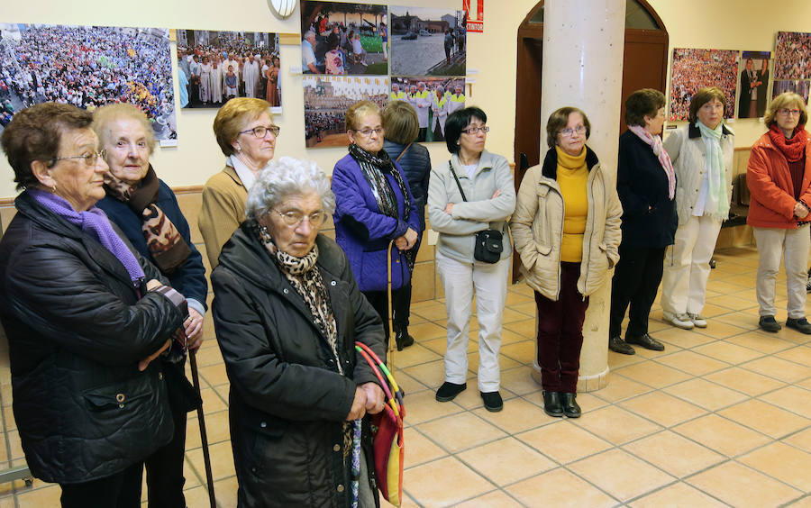 Fotos: Inauguración de la exposición «Un año en imágenes» de El Norte de Castilla en Ortigosa del Monte
