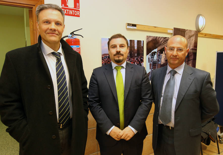 Fotos: Inauguración de la exposición «Un año en imágenes» de El Norte de Castilla en Ortigosa del Monte