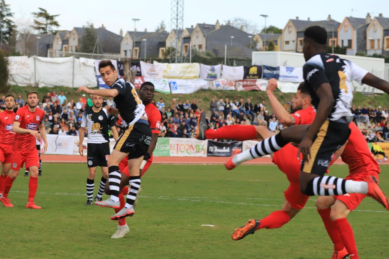 Fotos: Partido entre el Unionistas y Fuenlabrada