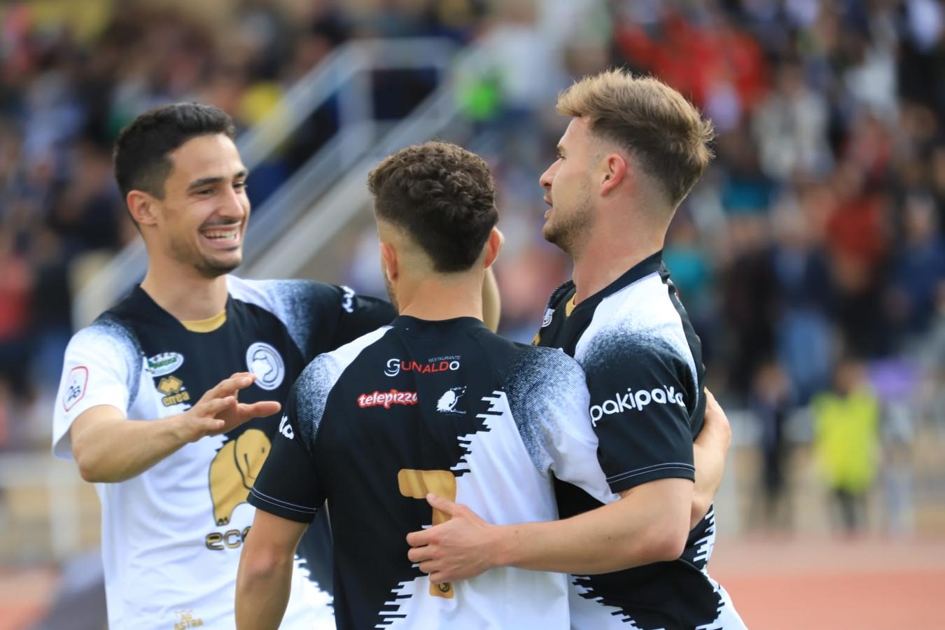 Fotos: Partido entre el Unionistas y el Fuenlabrada (2/2)