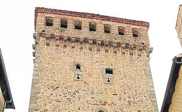 Entrada al Torreón de Lozoya, en la capital segoviana. 