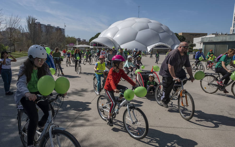 Fotos: Bicicletada por la escuela pública en Valladolid