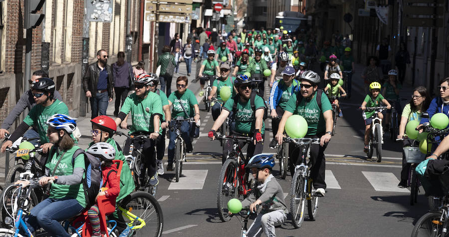 Fotos: Bicicletada por la escuela pública en Valladolid