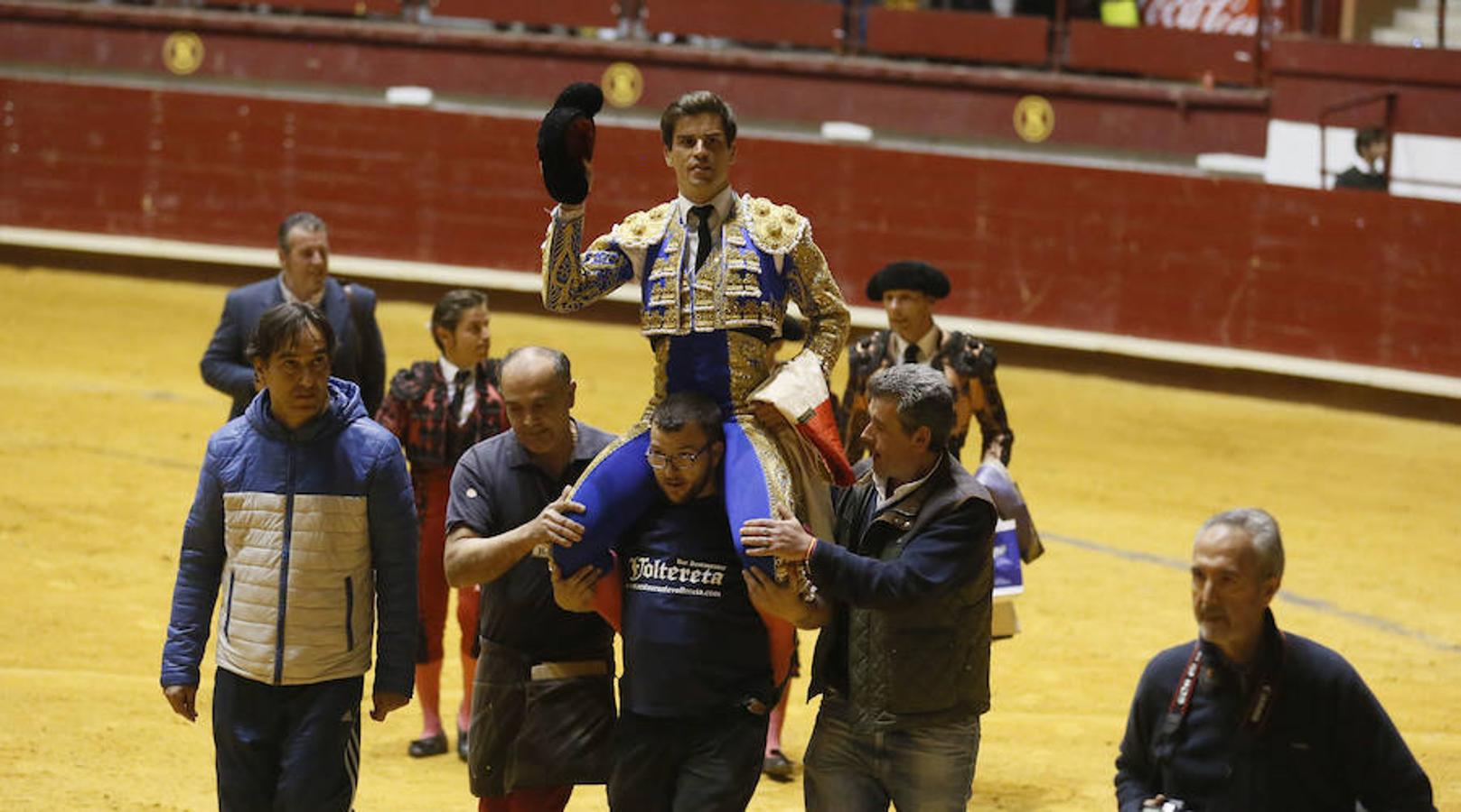 Corrida toros en la plaza vallisoletana de La Flecha (Arroyo de la Encomienda).