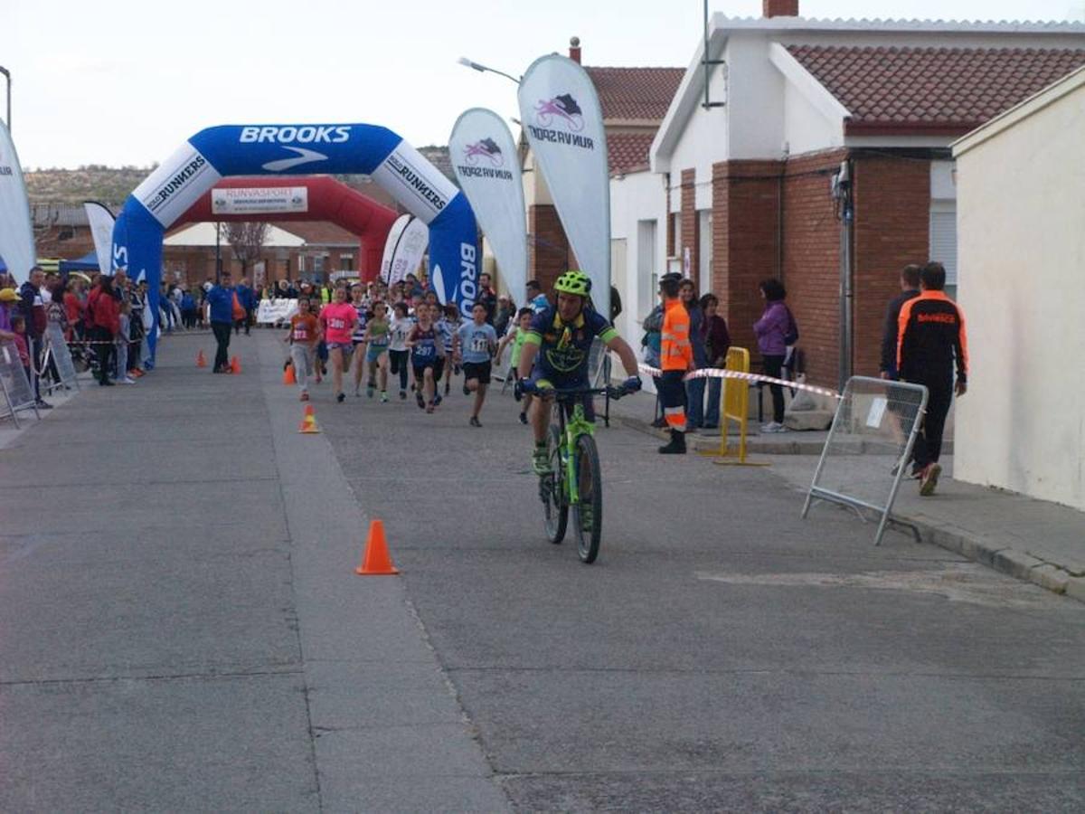 Carrera popular en Pedrajas de San Esteban en favor de la Asociación Española contra el Cáncer