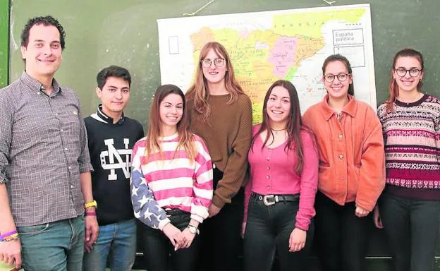 Fernando Serrano (profesor), Eduardo Rico, Gabriela Albertos, Margarita Petkova, Carla Delgado, Marta Potente y Ana Sancho. 