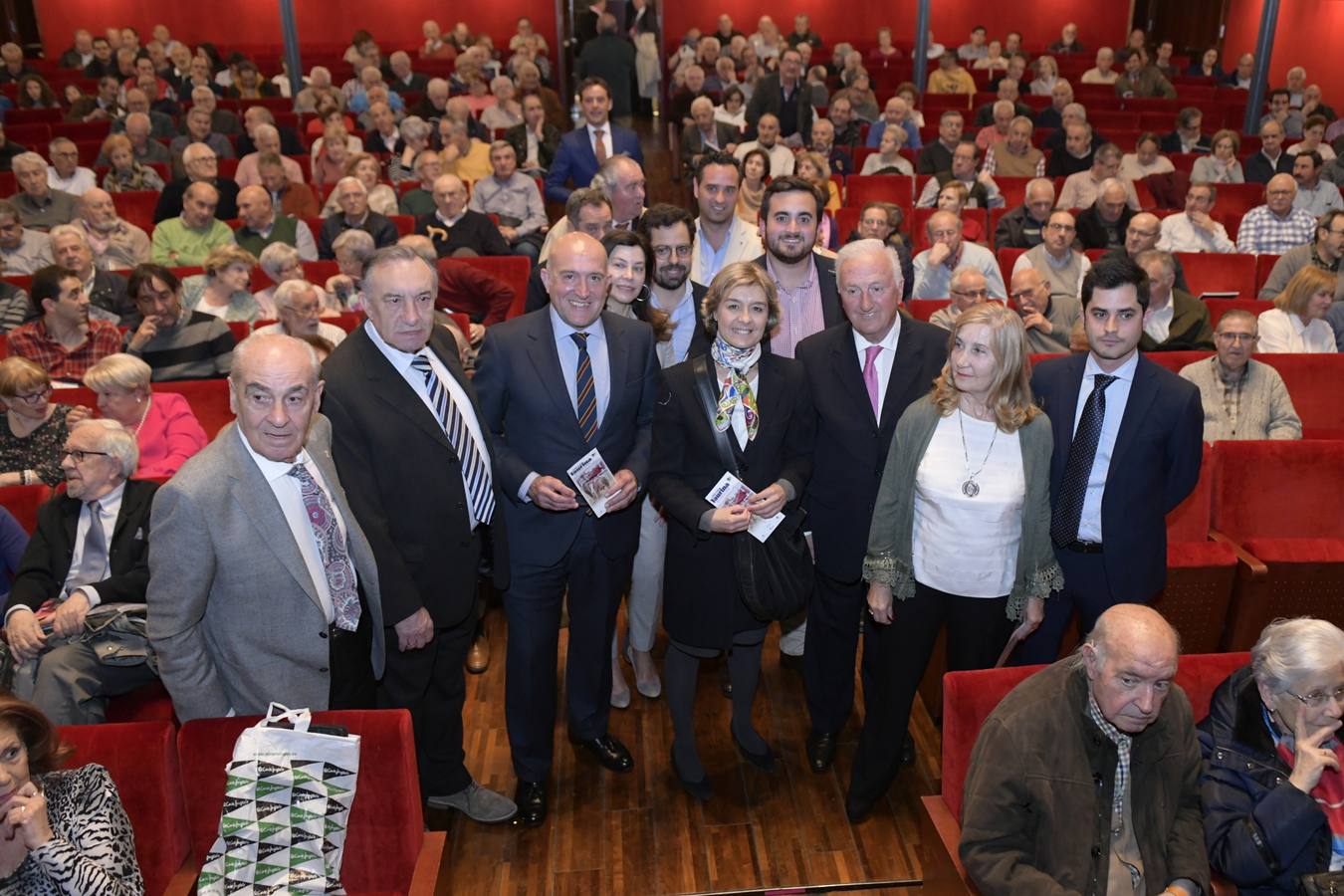 Durante el acto se procedió a la entrega de los premios del XX Certamen de Ideas Taurinas 'Félix Antonio González' y los trofeos taurinos 'Pedro Iturralde' a los triunfadores de la Feria Taurina de la Virgen de San Lorenzo 2018