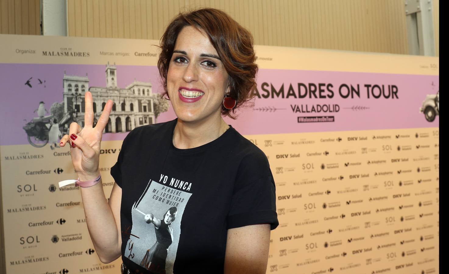 La gira 'Malasmadres On Tour', con Laura Baena, congrega a cientos de mujeres en la Sala Concha Velasco del LAVA