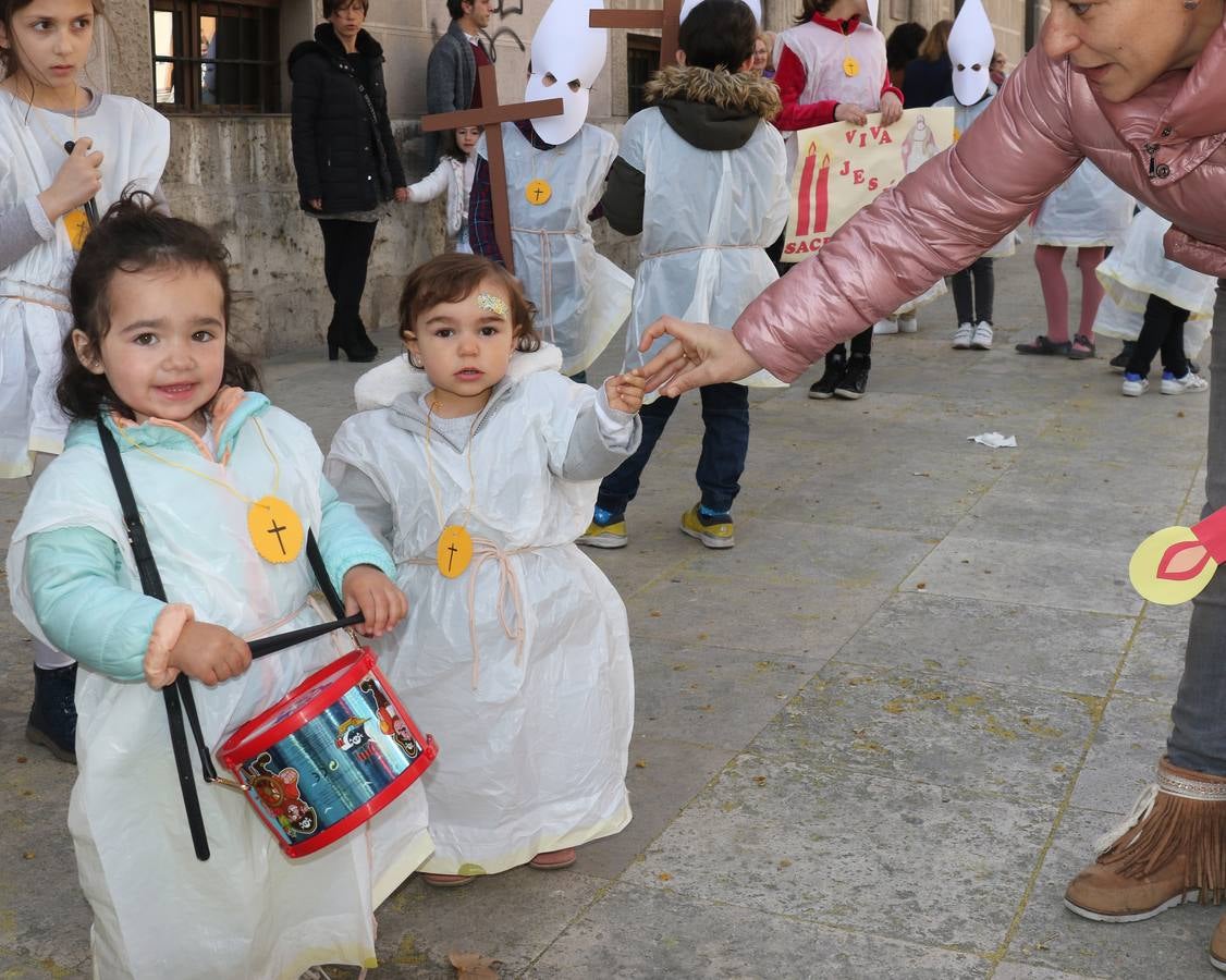 Fotos: Procesión Infantil en la Iglesia de San Pedro Apóstol