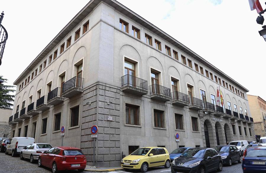 El Popular deberá devolver casi 49.500 euros por una venta de acciones anulada