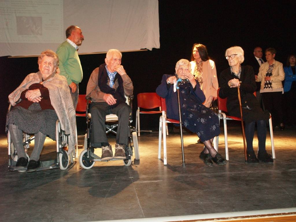 Fotos: Galería del homenaje a los vecinos centenarios en San Miguel del Arroyo