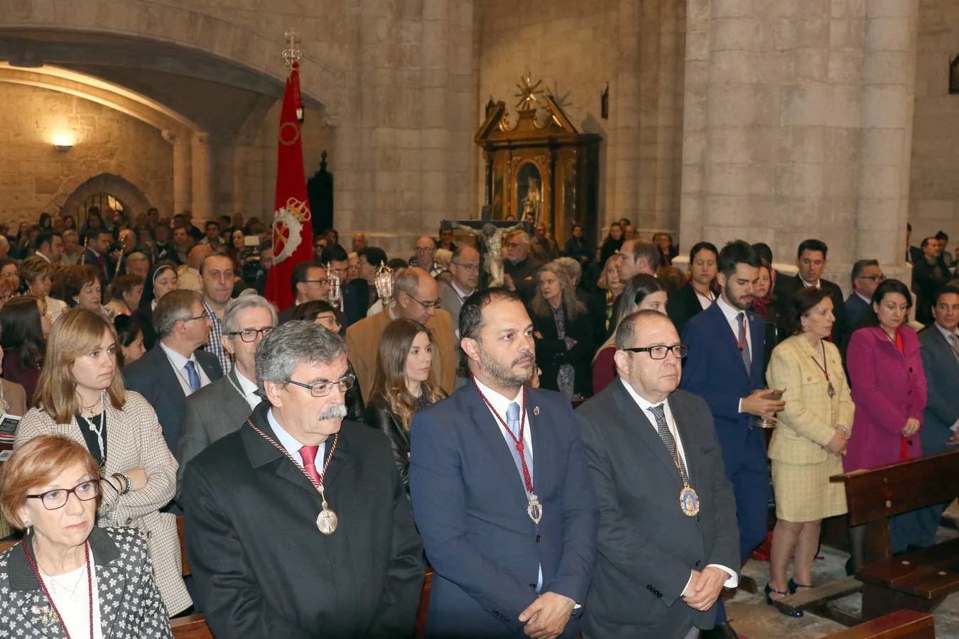 Primera misa con el Cardenal Ricardo Blázquez en la Antigua, despues de la limpieza de la piedra.