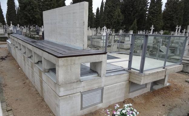 Memorial que acogerá los restos de los represaliados en la Guerra Civil en el cementerio de El Carmen